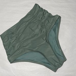 XS swimsuit bottoms